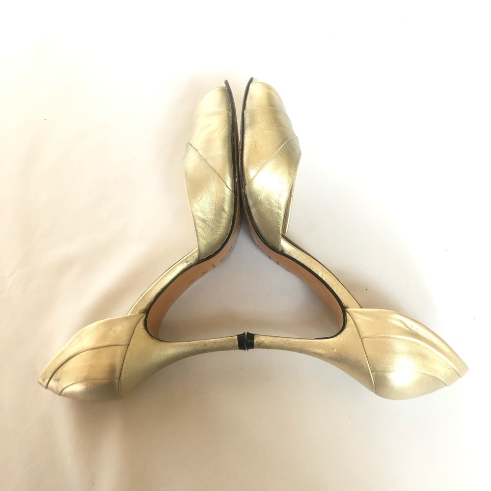 Charles David Matte Gold Peeptoe Heel Size 9 1/2
